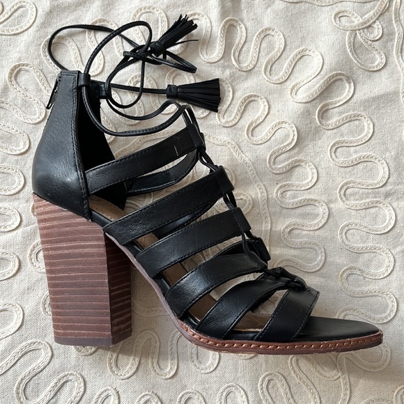 Gianni Bini Lace Up Heels. #20. - Picture 4 of 8